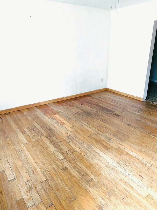 Foto del edificio - Charming Half Duplex unit