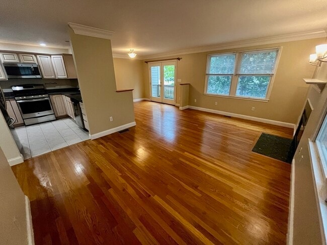 Foto del edificio - 6 N Park St