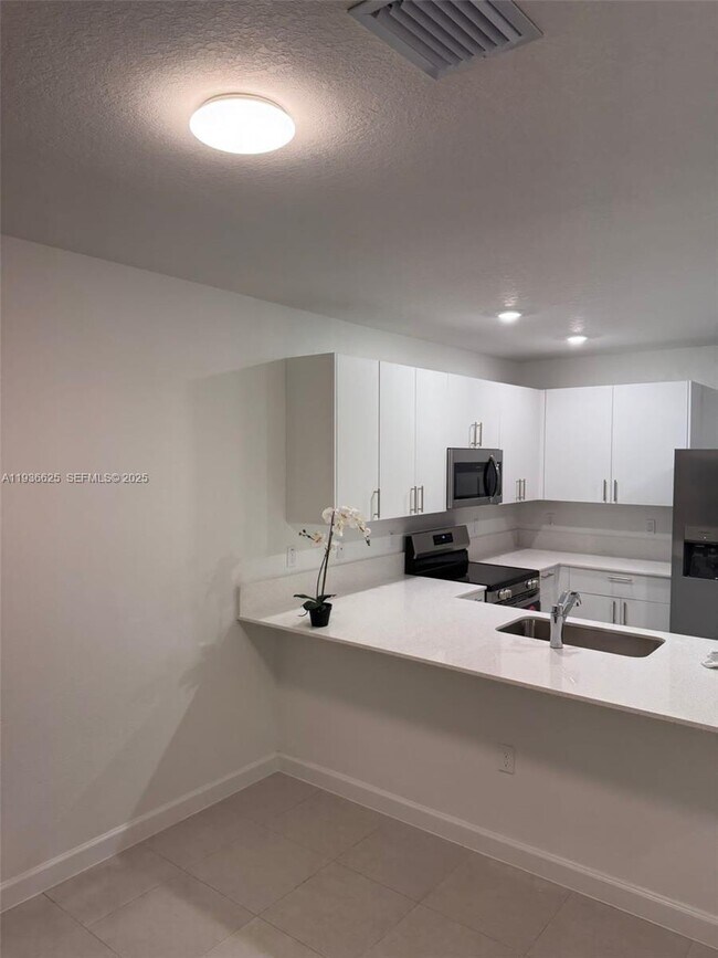 Foto del edificio - 5120 SW 37th St