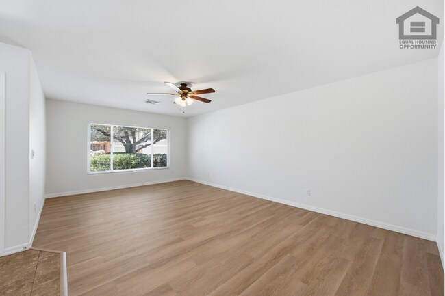 Building Photo - 4Bed/2Bath House at 59th Ave/Cactus Rd! Ready for Immediate Move-In! – NO HOA!