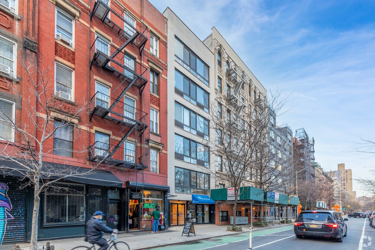 Primary Photo - 525 E 12th St