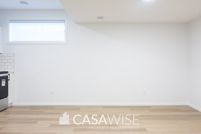 Building Photo - 9458 Colak Ln SW
