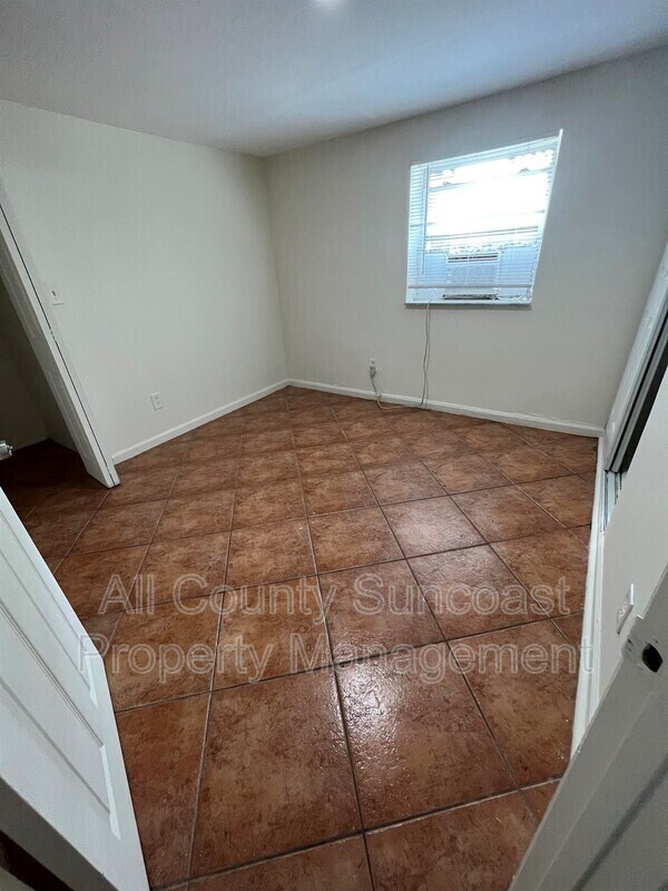 Foto del edificio - 2621 40th Ave N