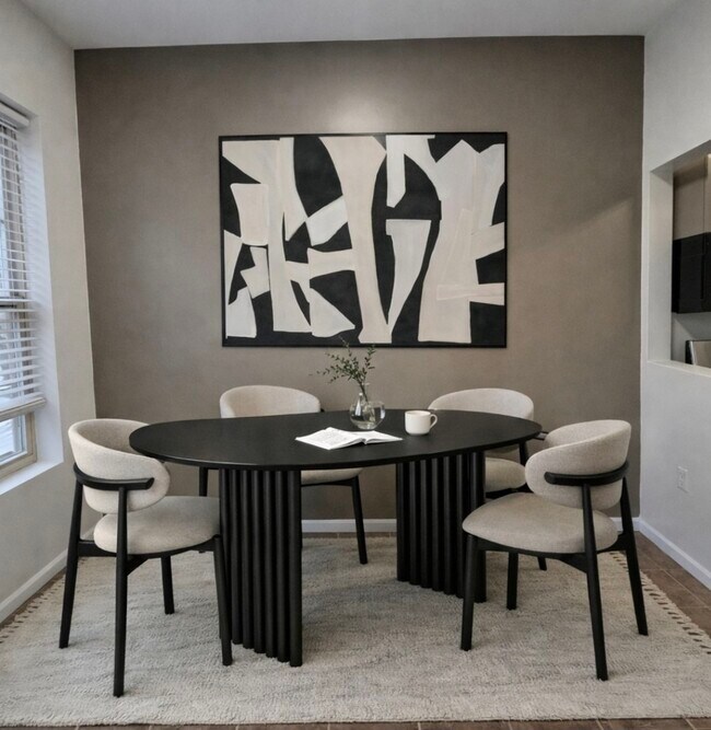 Foto del edificio - 6830 S South Shore Dr