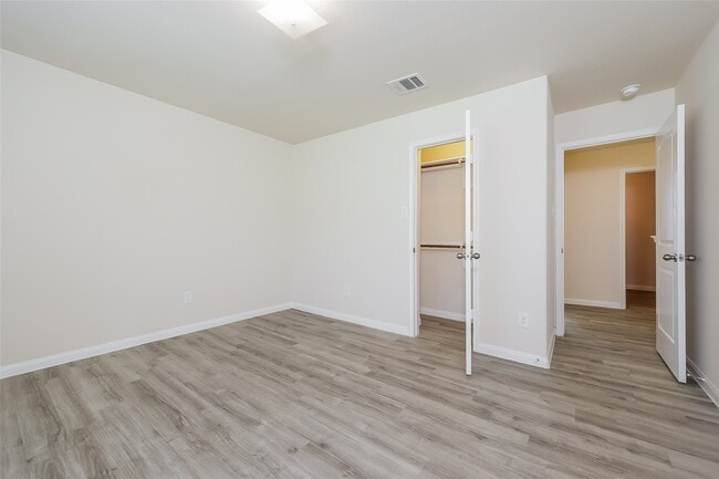 Building Photo - 4114 Farmers Pass Rd