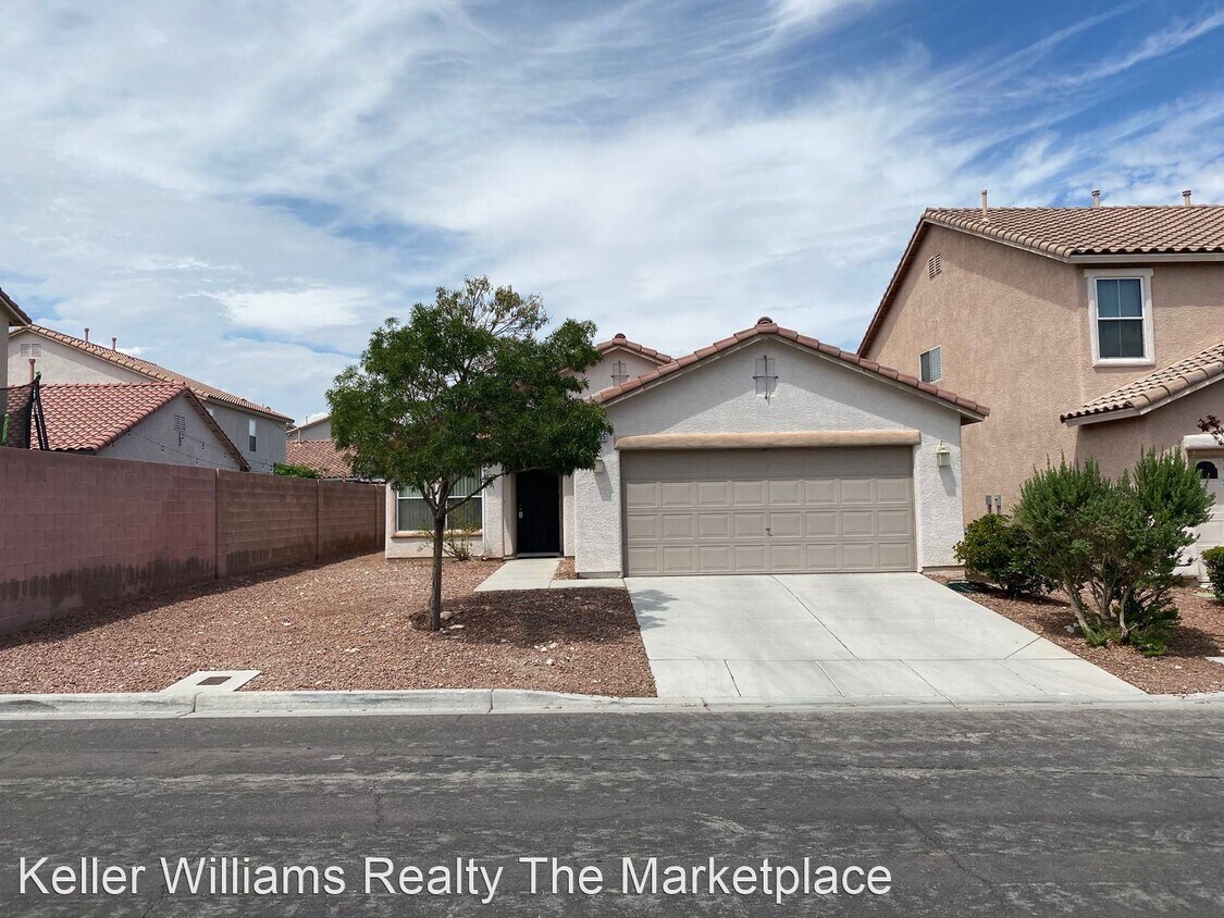 Foto principal - 3 br, 2 bath House - 11795 Magliana Street