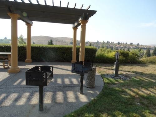 BBQ area - 805 Watson Canyon Ct