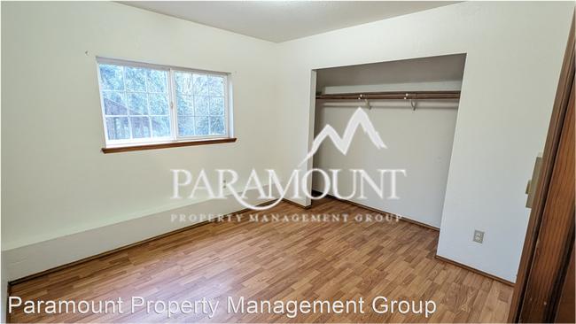 Foto del edificio - 4 br, 2 bath House - 1078 Alaska Ave E