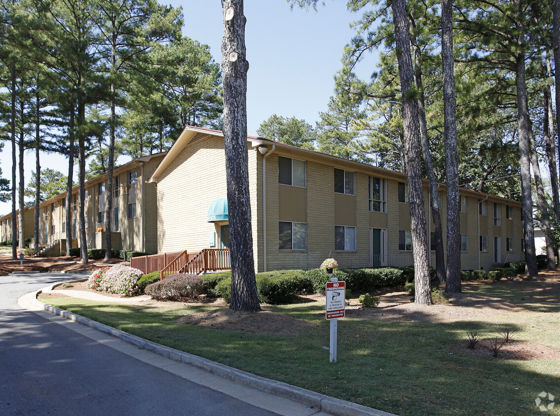 Primary Photo - Harmony Grove Apartments