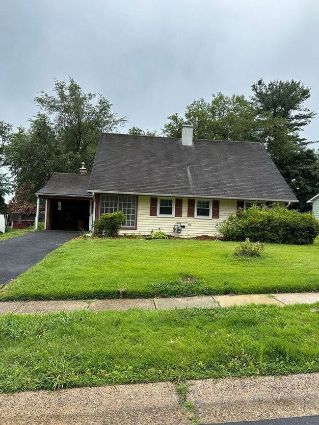 Building Photo - 16 Marshal Ln