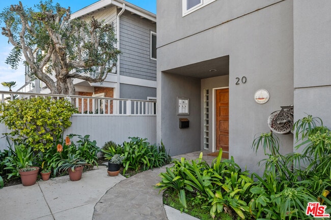 Foto del edificio - 20 Quarterdeck St