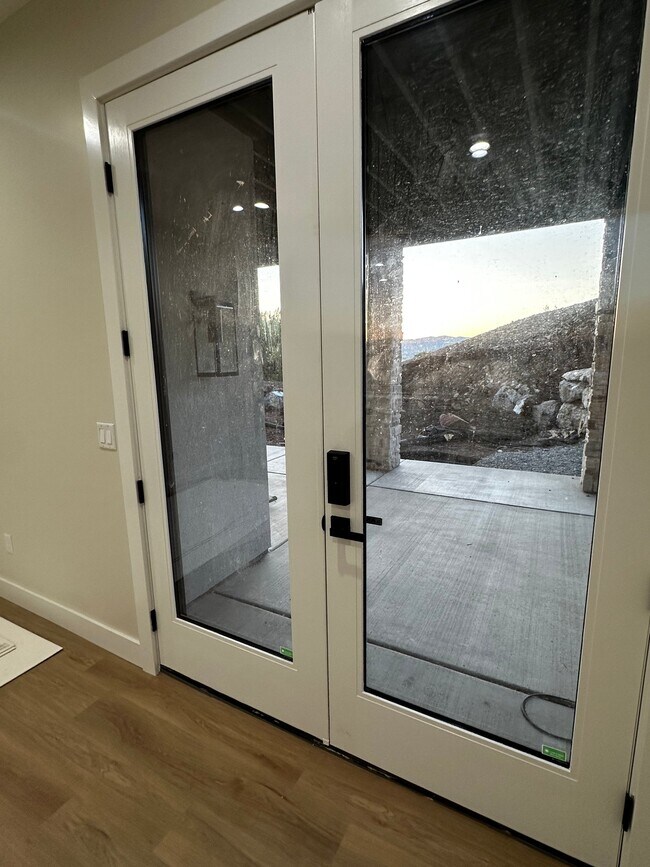 Foto del edificio - 789 Country Ln