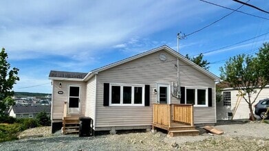 Building Photo - 105 Groves Rd