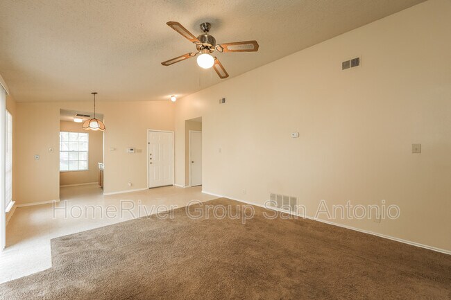 Building Photo - 5305 Ashbury Dr