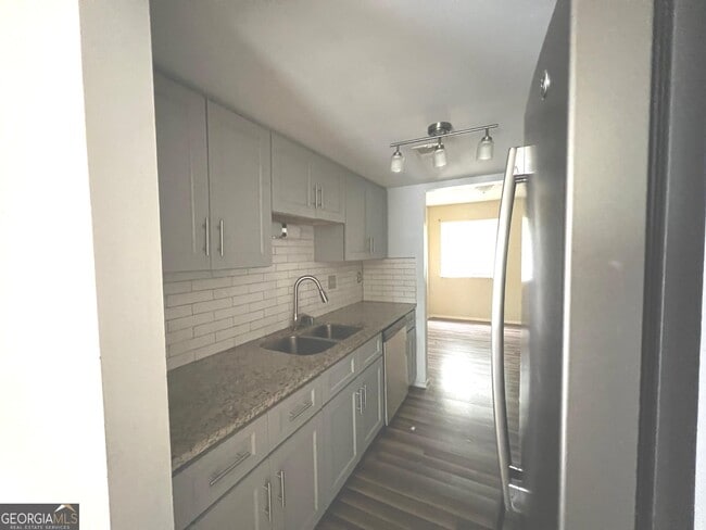 Building Photo - 5557 Marbut Rd