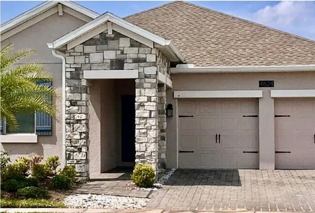 Foto del edificio - 4624 Fairy Tale Cir