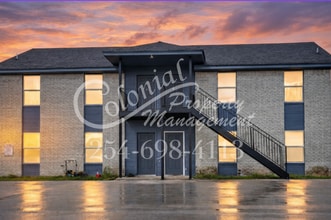 Building Photo - 1501 Benttree Dr