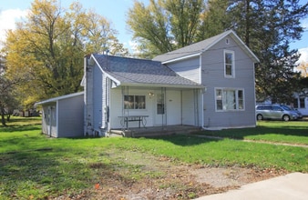 Building Photo - 409 Austin St