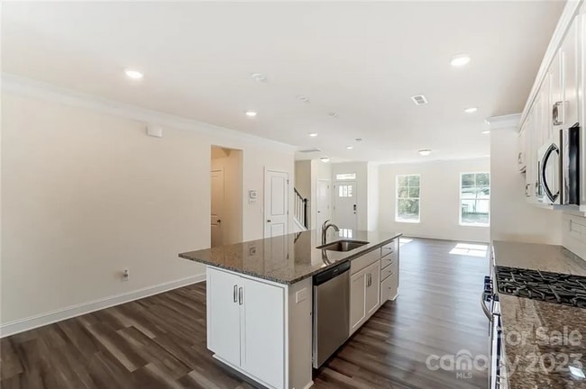 Foto del edificio - 4974 David Cox Rd