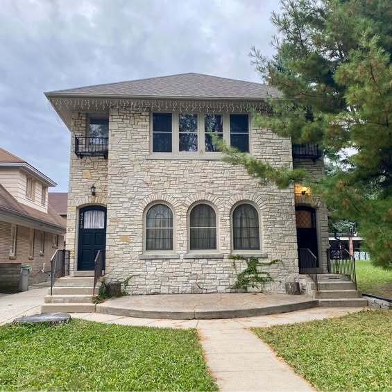 Foto principal - 4213 W Highland Blvd
