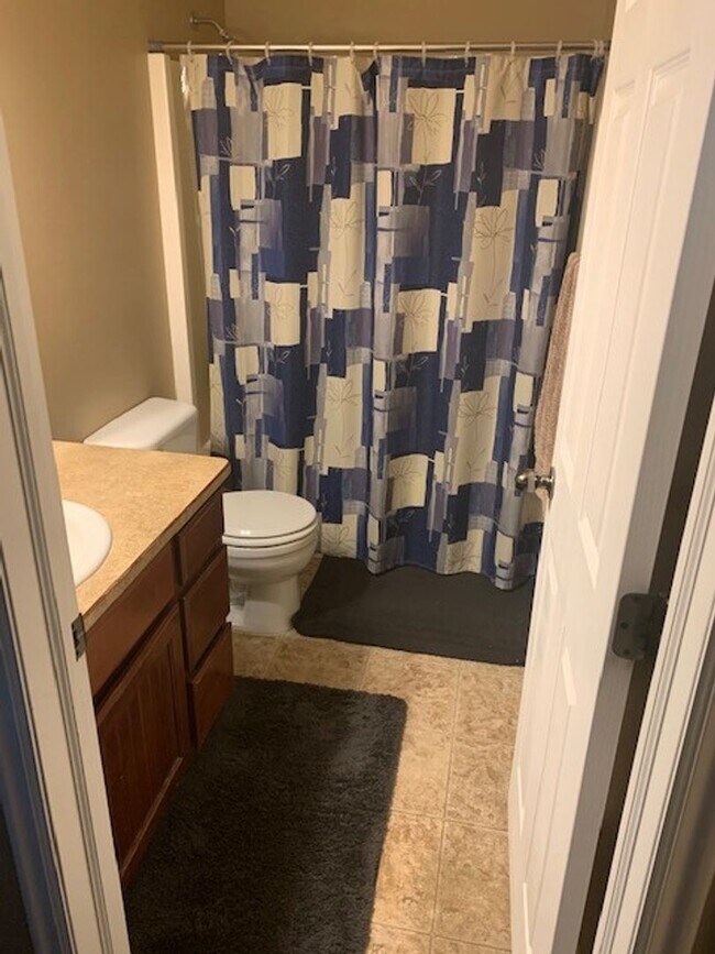 Foto del edificio - Room for Rent