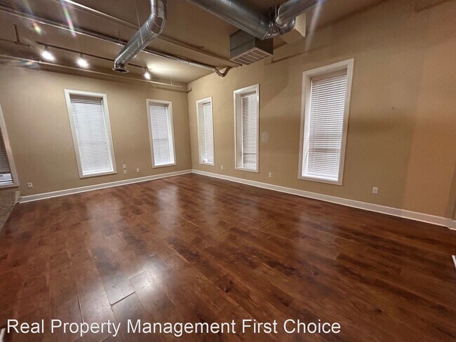 Foto del edificio - 1 br, 1 bath House - 821 Garrison Avenue A...