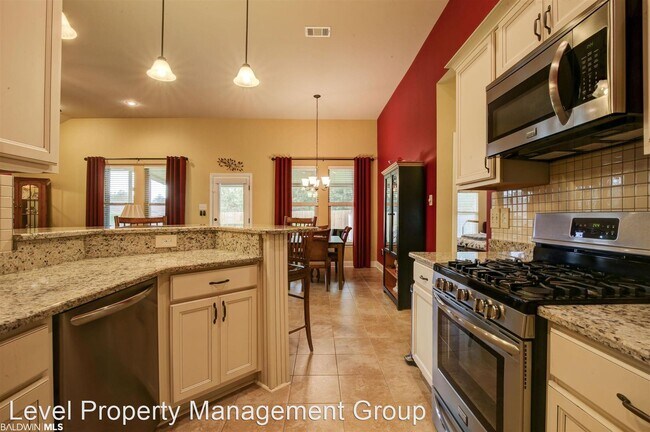 Building Photo - 3 br, 2 bath House - 684 Turquoise Drive