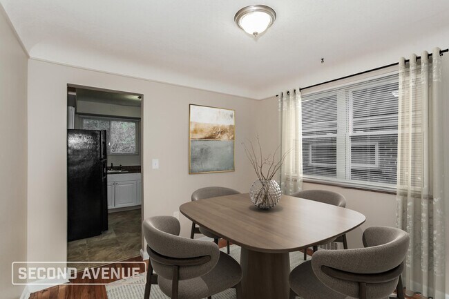 Foto del edificio - 550 Fairbanks Ave