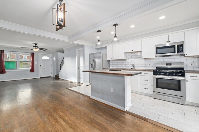 Foto del edificio - 885 Jaydee Ave