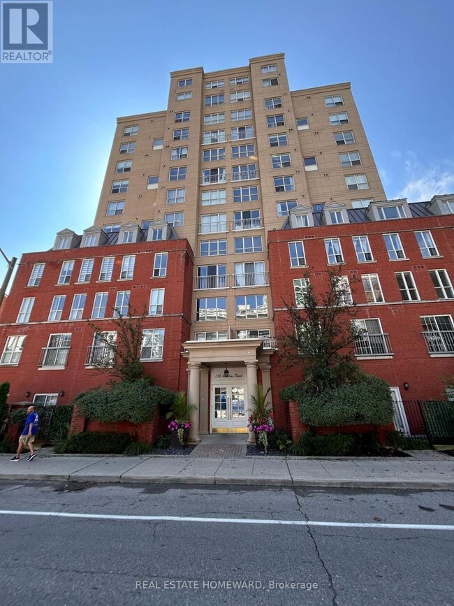 Building Photo - 139 Merton St