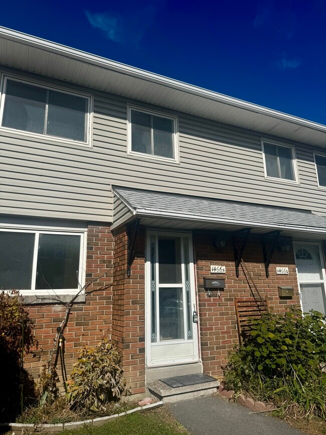 Building Photo - 1466 Heatherington Rd