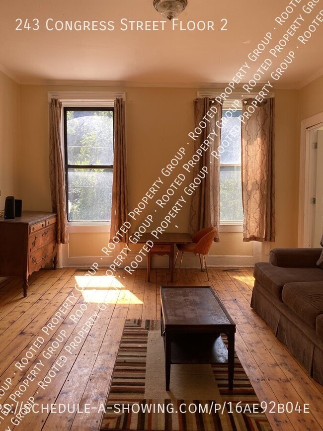 Foto del edificio - Spacious 2 Bedroom near RPI / Prospect Park