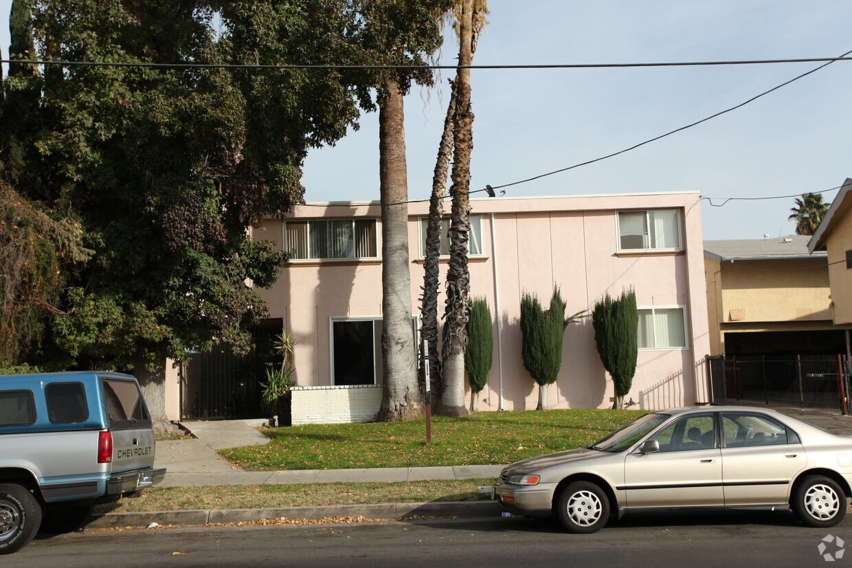 Foto del edificio - 7340 Variel Ave