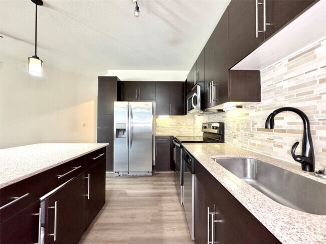 Foto del edificio - 3788 Richmond Ave.