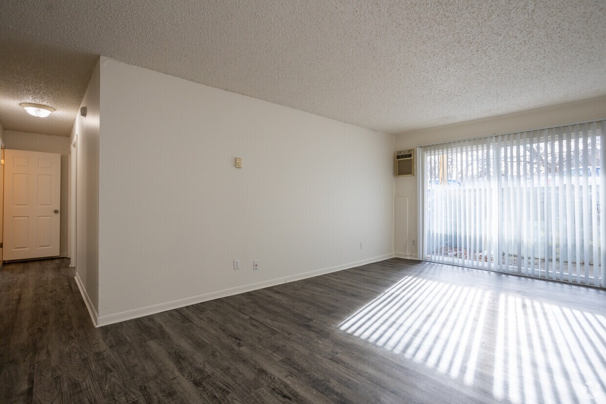 Hull Apartments Apartments in East Lansing, MI