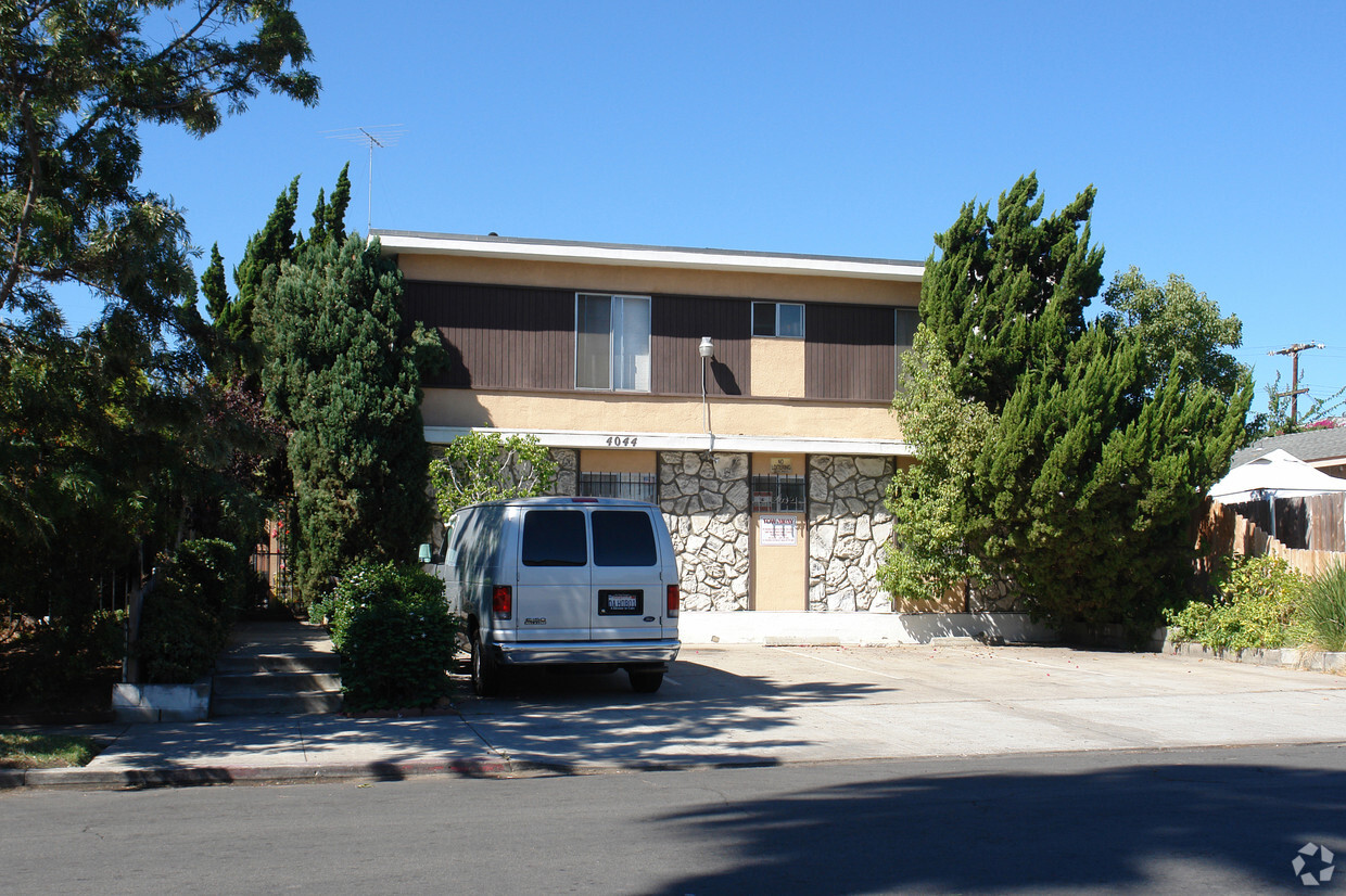 Primary Photo - 4044 45th St