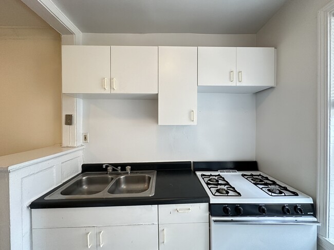 Foto del edificio - 2338 N Spaulding Ave