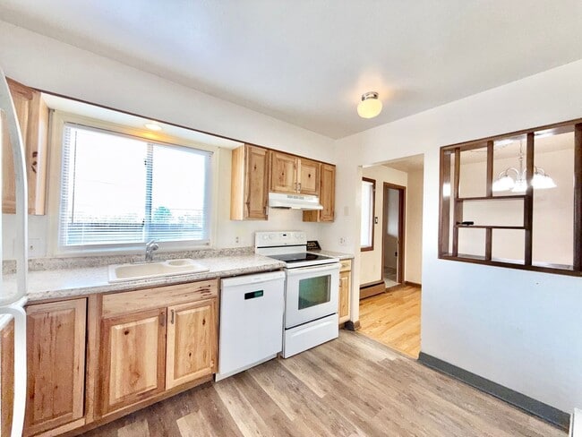Photo - 225 Elmwood Drive House