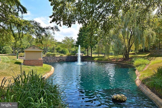 Foto del edificio - 2603 Lotuswood Ct