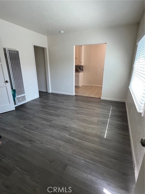 Foto del edificio - 637 W 17th St