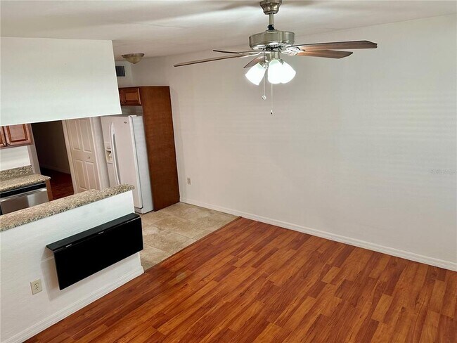 Foto del edificio - 1104 Hardy Ave