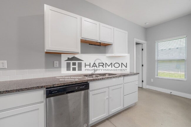 Building Photo - 2168 S Thatcher Ct