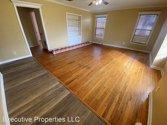 Foto del edificio - 4 br, 3 bath House - 3810 Center Street