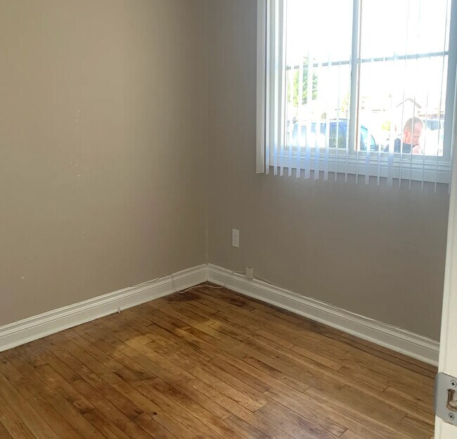 Foto del edificio - 568 Durham St