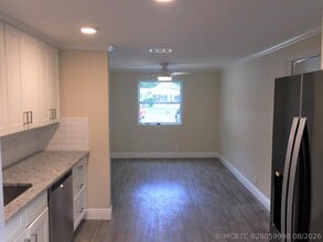Building Photo - 1809 21st Ave