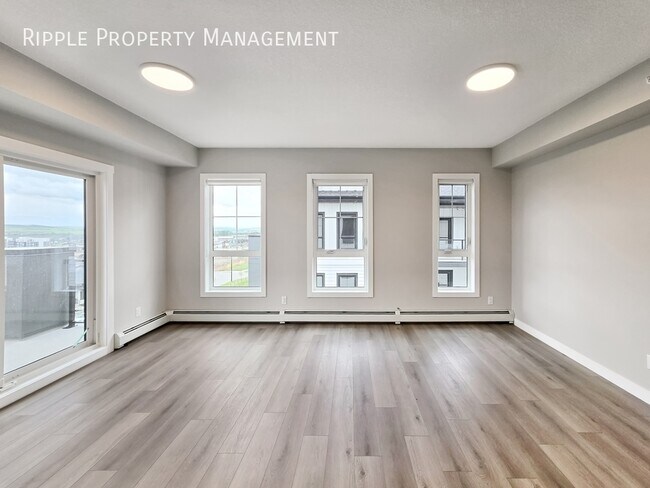 Photo du bâtiment - BRAND NEW LUXURY 2 BEDS, 2 BATHS CONDO | SPECTACULAR CITY VIEWS & CENTRAL A/C