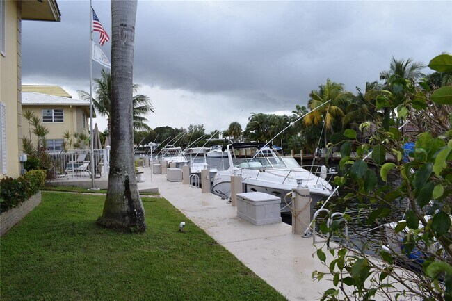 Foto del edificio - 2811 NE 51st St