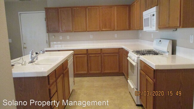 Building Photo - 4 br, 2.5 bath House - 3124 Puffin Circle