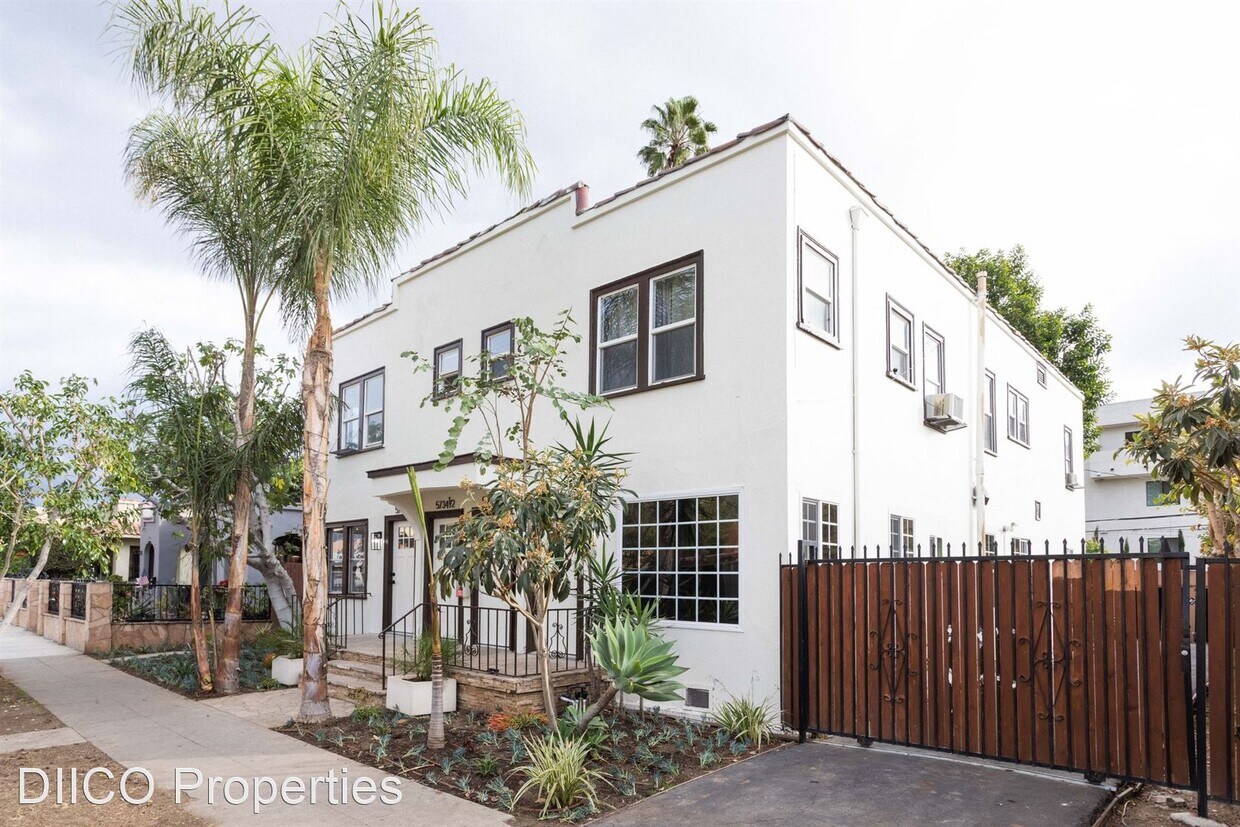 Primary Photo - 2 br, 1 bath Apartment - 5734 & 5740 Fount...