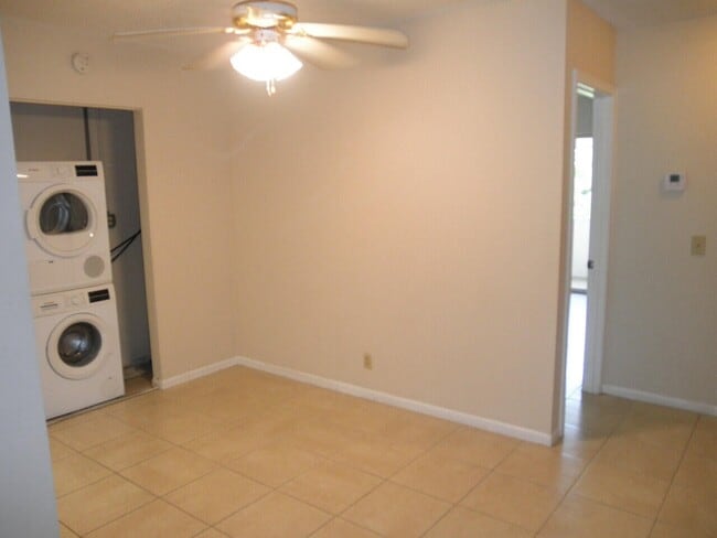 Foto del edificio - 640 NE 6th Ct